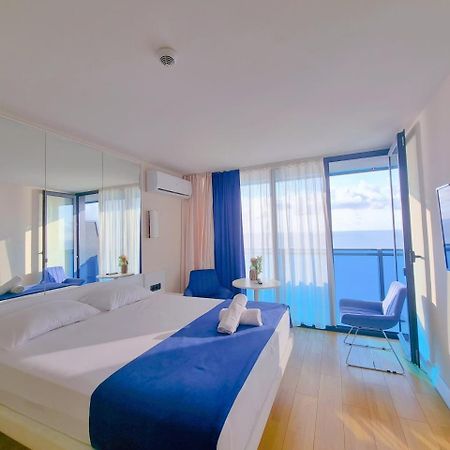 Orbi City Aparthotel Batumi Exterior photo