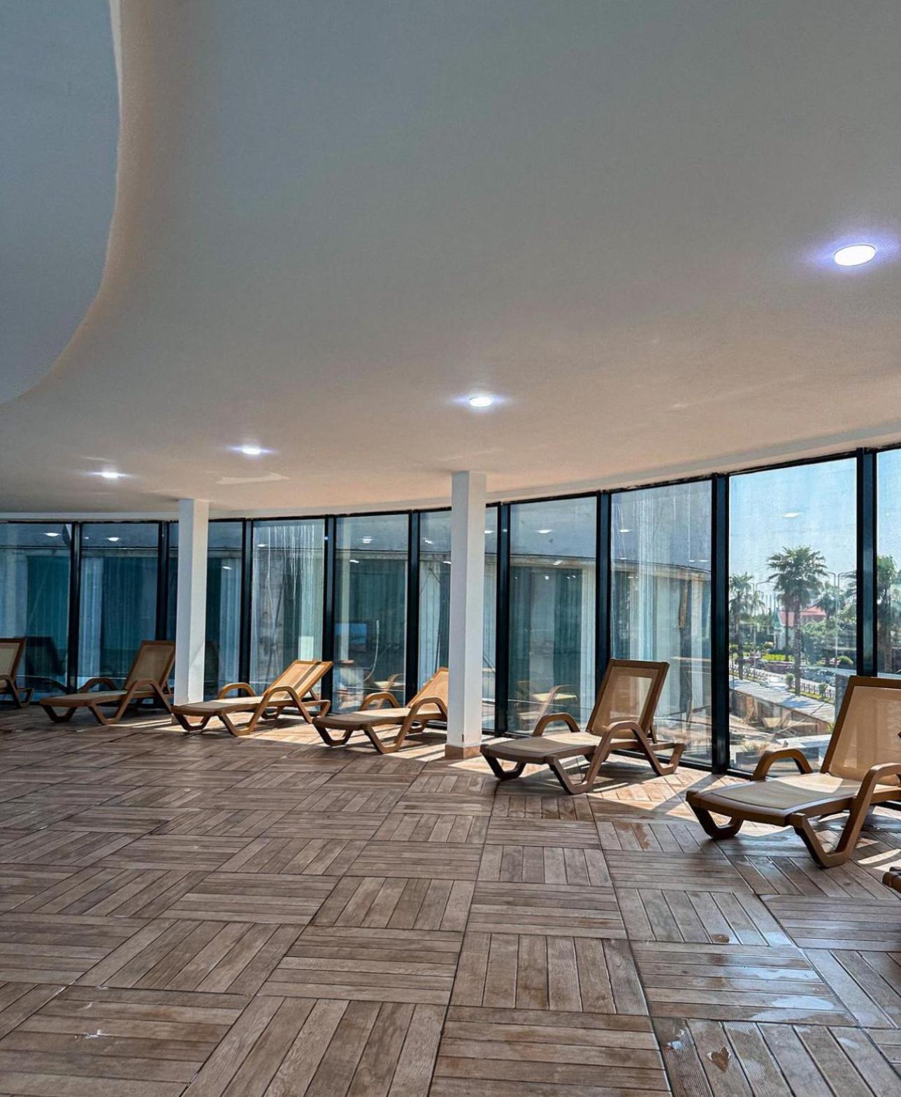 Orbi City Aparthotel Batumi Exterior photo