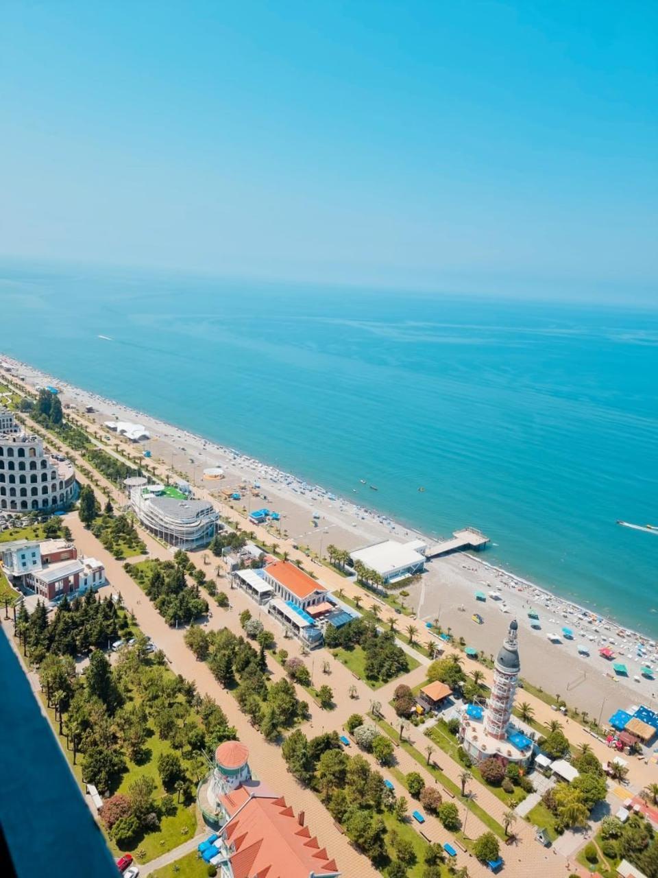 Orbi City Aparthotel Batumi Exterior photo